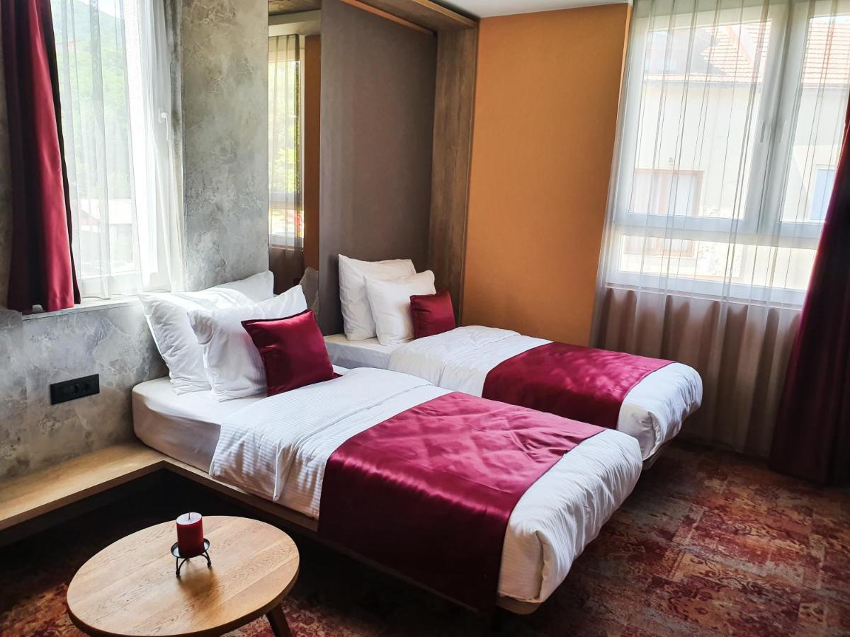 Hotel City Code Зеница Экстерьер фото